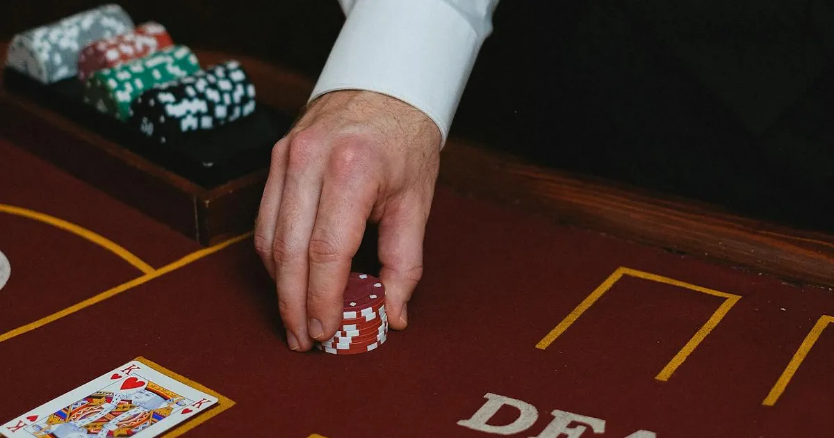 Tampilan live casino Luxury138 dengan dealer nyata dari Evolution Gaming dan Allbet